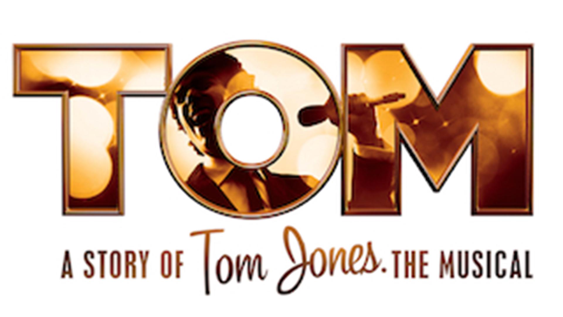TOM in big letters with a male singer holding a microphone reflected in it